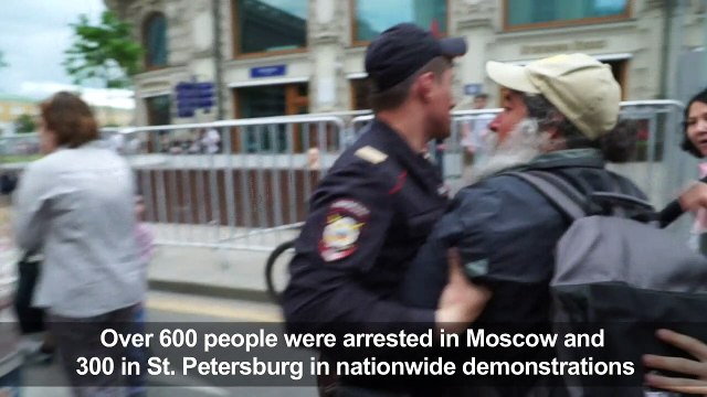 Arrests made at Moscow anti-corruption protest