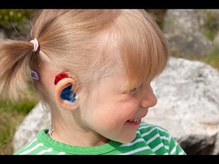 Comment soigner les enfants atteints de surdité légère ?