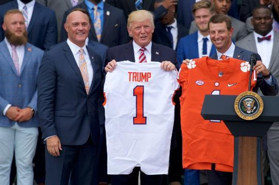 Clemson visits President Trump at White House
