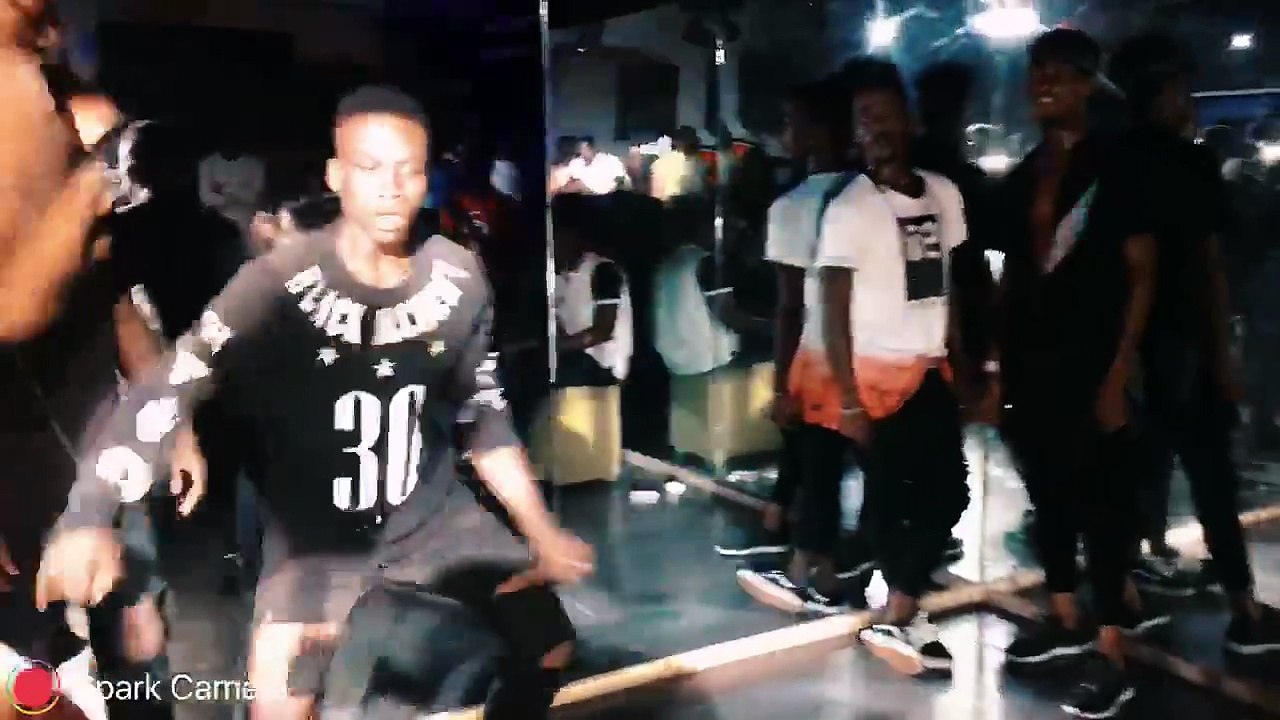 DUEL DU KPADOOMPO AVEC LES NOUVEAUX DANSEURS DE DJ ARAFAT