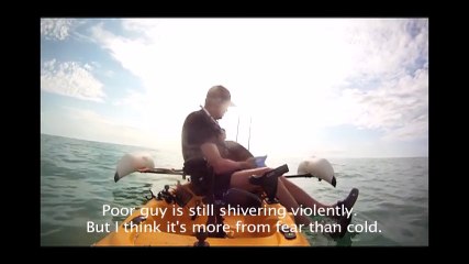 Video Unik dan Aneh #3 - Seekor Anjing Tersesat di Tengah Laut