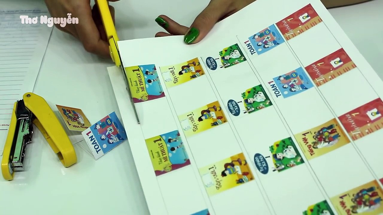 Hướng Dẫn Làm Sách Mini Cho Búp Bê - Đồ Dùng Búp Bê - Chị Thơ Nguyễn - THƠ NGUYỄN - THO NGUYEN