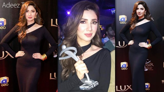 Mahira Khan Wins Best Actress Award for Ho Mann Jahaan - Lux Style Awards 2017