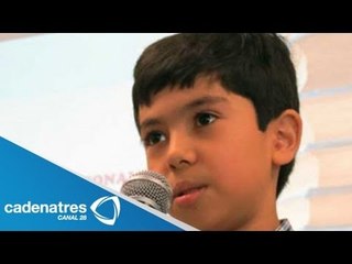 Niño prodigio de 11 años recibe certificado de Bachillerato