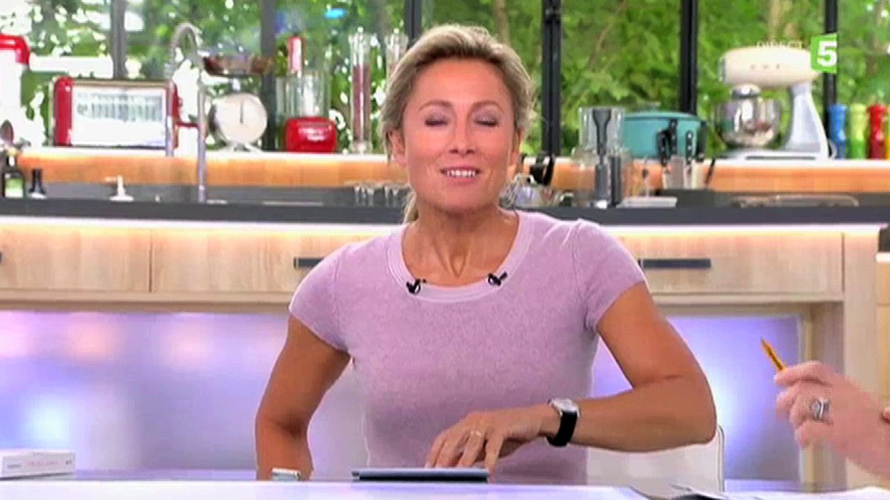 "C à vous" : Anne-Sophie Lapix donne les clés du loft à Anne-Elisabeth Lemoine