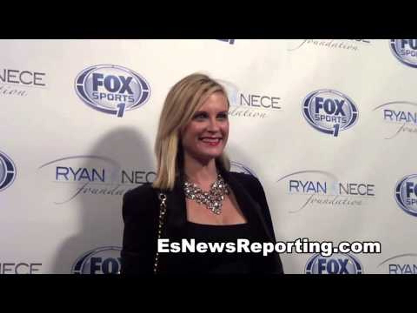 ⁣Actress Says Would Do A Sex Scene With Tom Brady - EsNews