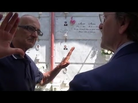 Aversa (CE) - Lampade votive al cimitero: sindaco annuncia manutenzione e pannelli solari (12.06.17)