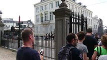 Voilà ce qui se passe quand un Rhinoféros apparaît dans Pokémon Go à Bruxelles!