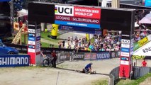 Violente chute de Rémi Thirion lors de l'UCI MTB World Cup.