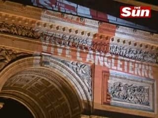 Drapeau anglais sur l'Arc de Triomphe