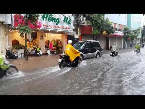Rush-Hour Deluge Floods Streets in Hanoi