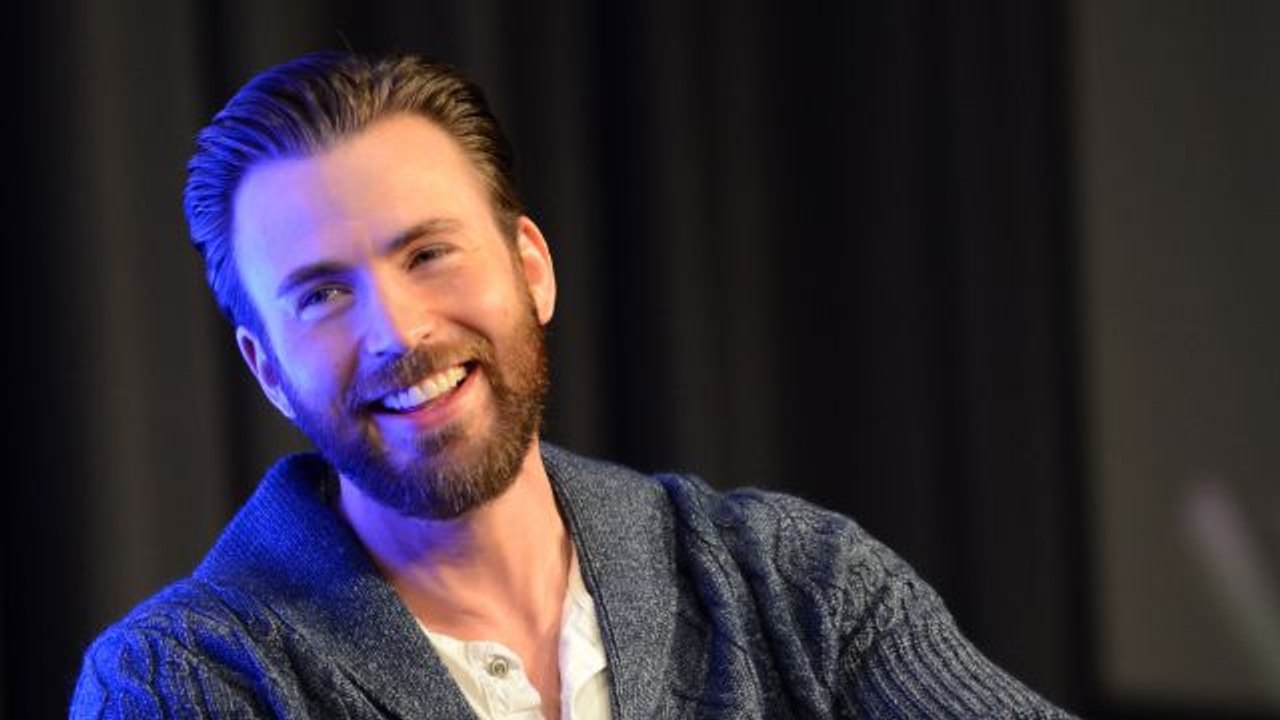 7 Times Chris Evans Was Really Captain America