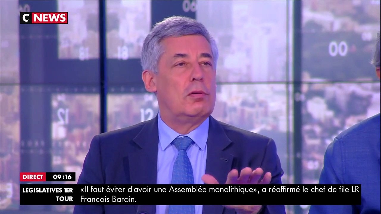 Électeurs "à vomir" : Henri Guaino récidive