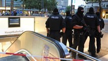 Almanya'da Metro İstasyonunda Çatışma Çıktı: Kadın Polis Başından Yaralandı
