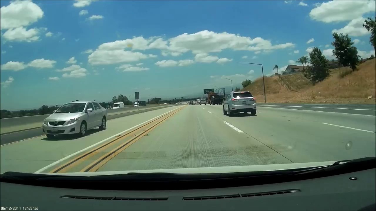 Quand tu croises une voiture à contre sens sur l'autoroute !!!!