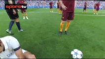 Figo'dan muhteşem gol! Bir de böyle izleyin..