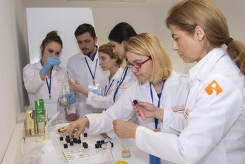 Bakan Çelik: 2 Bin 58 Mühendis ve Veteriner Alacağız