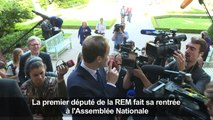 Le premier député REM fait sa rentrée à l'Assemblée
