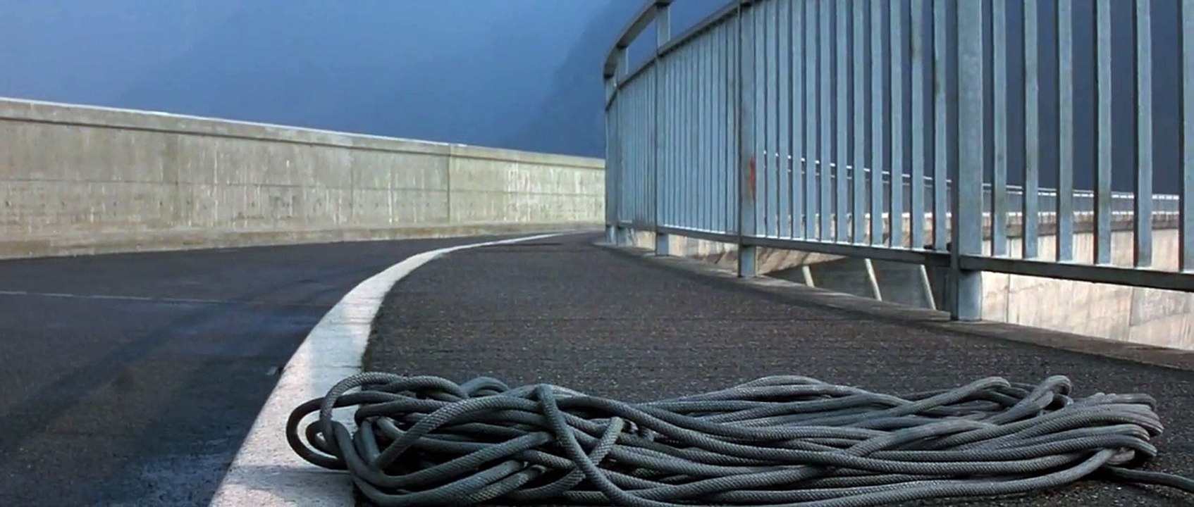 Goldeneye - Opening scene