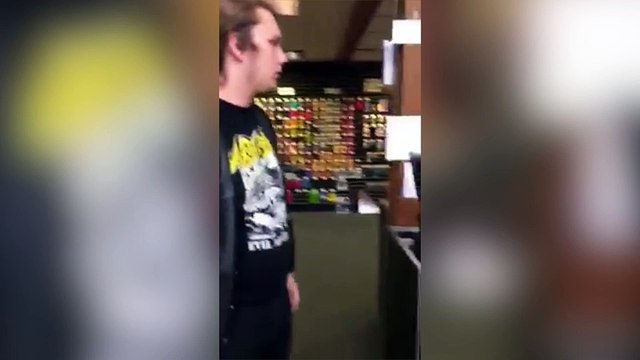 Un jeune garçon reçoit un cadeau inattendu de son père décédé !