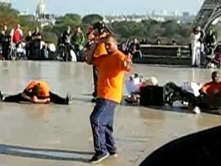 Danseur HipHop au Trocadero