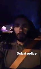 Karim Benzema présente les voitures de police de Dubaï  !