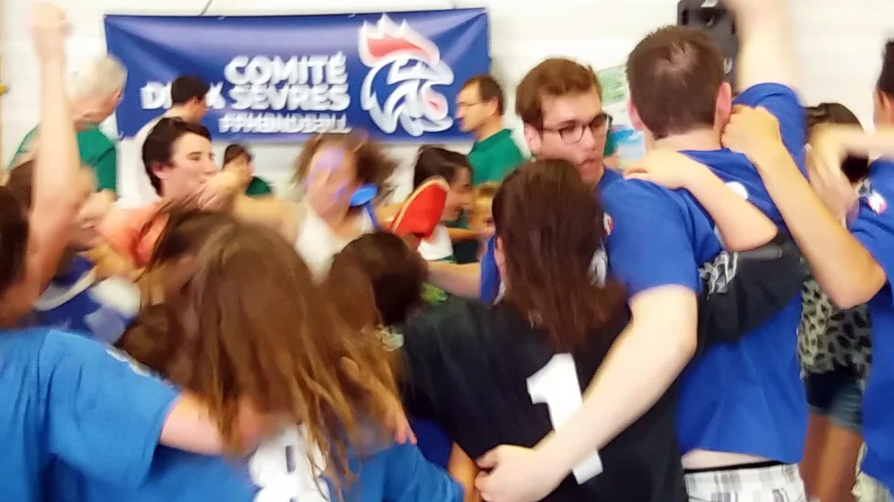 Tous ensemble, tous ensemble !!!