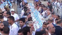 Diyarbakır'da Binlerce Kişi Kardeşlik Sofrasında Buluştu