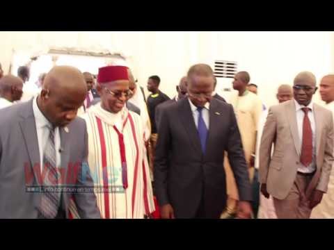 DEDICACE LIVRES MAME KHALIFA NIASS : ARRIVEE PM