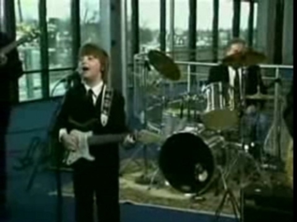 Quinn Sullivan - Sing, dance, & clap your hands