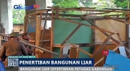 Bangunan Liar di Dekat Eks Lokalisasi Kalijodo Dibongkar Petugas