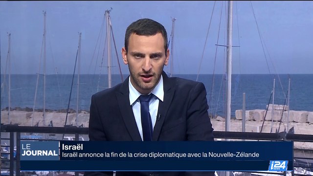 Football: un hommage aux victimes des attentats lors du match amical France-Angleterre