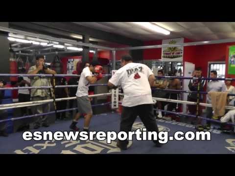 Joseph Diaz Jr working the mitts - esnews boxing