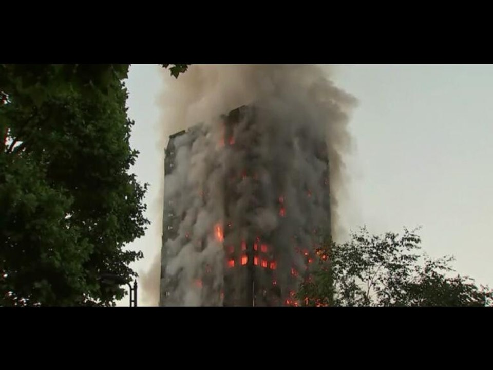 Feuerwehr bekämpft Großbrand in Londoner Hochhaus 27 Stockwerke in Flammen