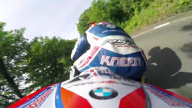 Olvídate de respirar con esta 'on-board' en la BMW S 1000 RR de Dan Kneen en el TT 2017