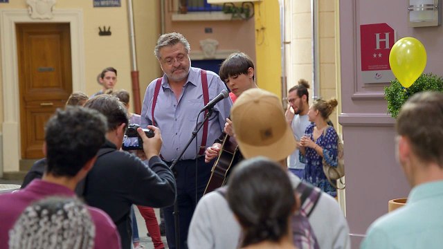 Indiscrétion : Zoé enflamme la fête de la musique !