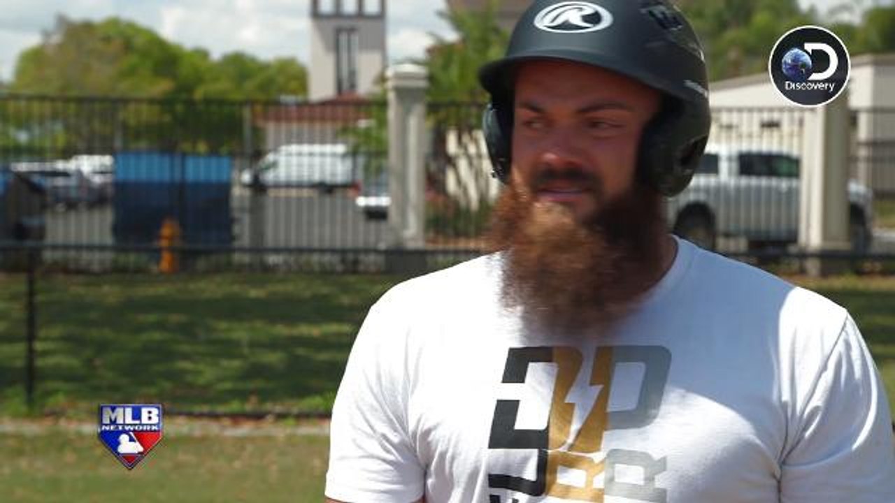 Pedro Martinez strikes out Discovery Channel stars