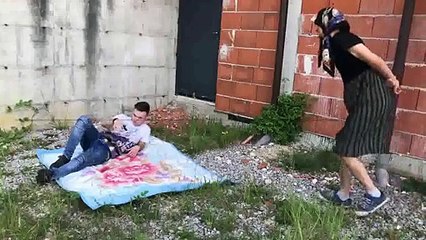 Baba iz BiH izmislila bolji fidget spinner od originalnog