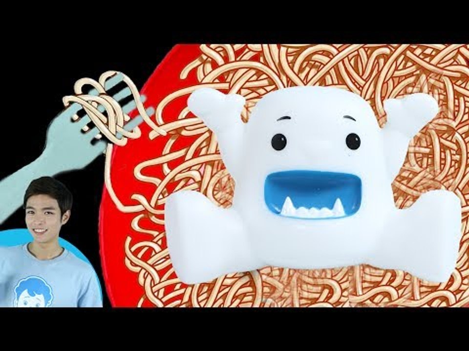 미끌미끌~ 개구리알 스파게티! 캐빈과 꼬마 캐빈의 스파게티 면 뽑기 보드게임 | 캐리...