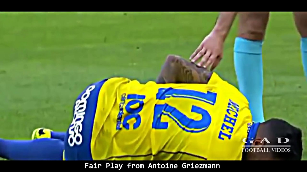 2017 • Football Respect • Emotional Moments • Fair Play (1080p_30fps_H264-128kbit_AAC)