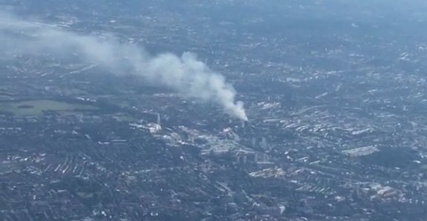 Plume of Smoke Thrown Up by London Tower Fire Captured From the Air