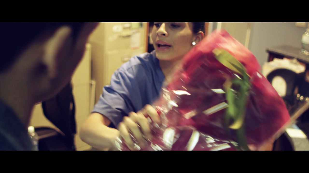 Music video for Aqui Estoy Yo performed by El Duo Perfecto.