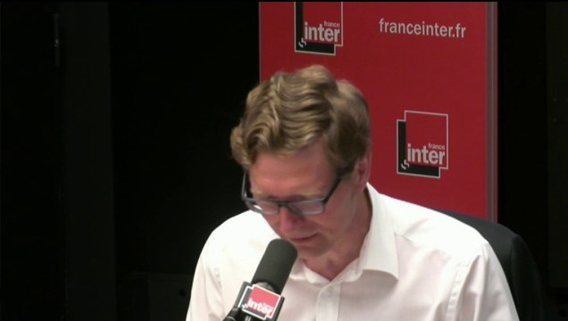 Les Deschiens et la société civile - Si tu écoutes le sketch