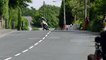 James Hillier évite une chute de justesse sur l'île de Man (TT 2017)