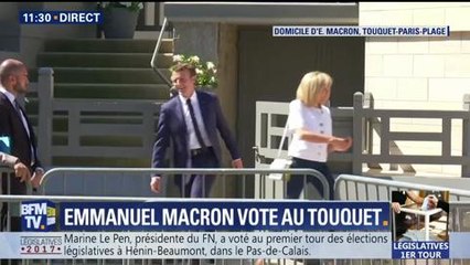 Emmanuel Macron embrasse un sympathisant sur le crâne façon Laurent Blanc