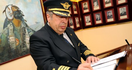 THY Pilotu Gürcan Mantı Atatürk Havalimanı'nda Kalp Krizi Geçirdi