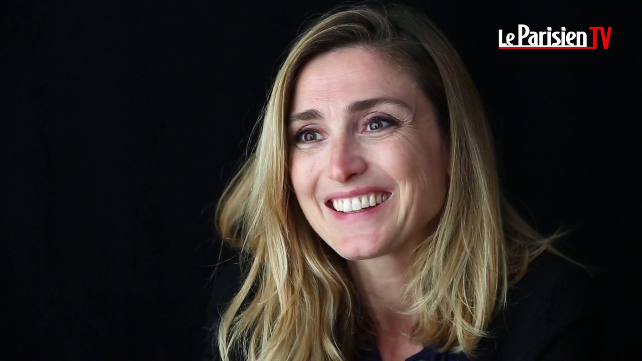 En coulisse avec Julie Gayet lors de la prépara...