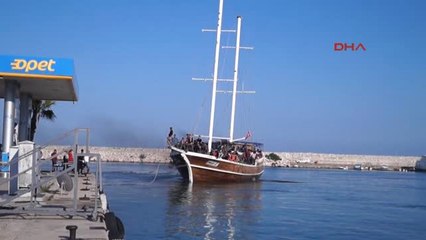 Antalya'da Denizde 194 Kaçak Yakalandı