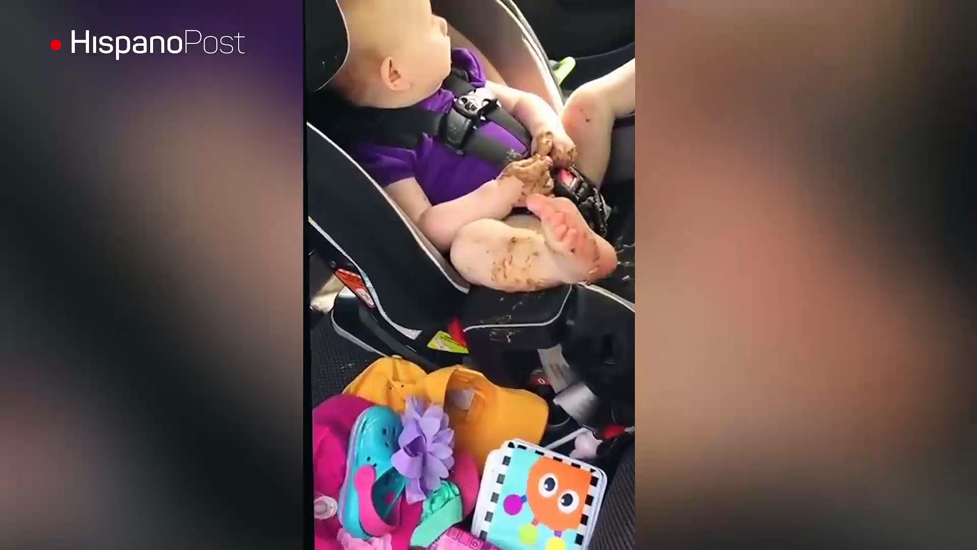 Bebé se sacó a la caca del pañal y se embarró en ella - Vídeo Dailymotion