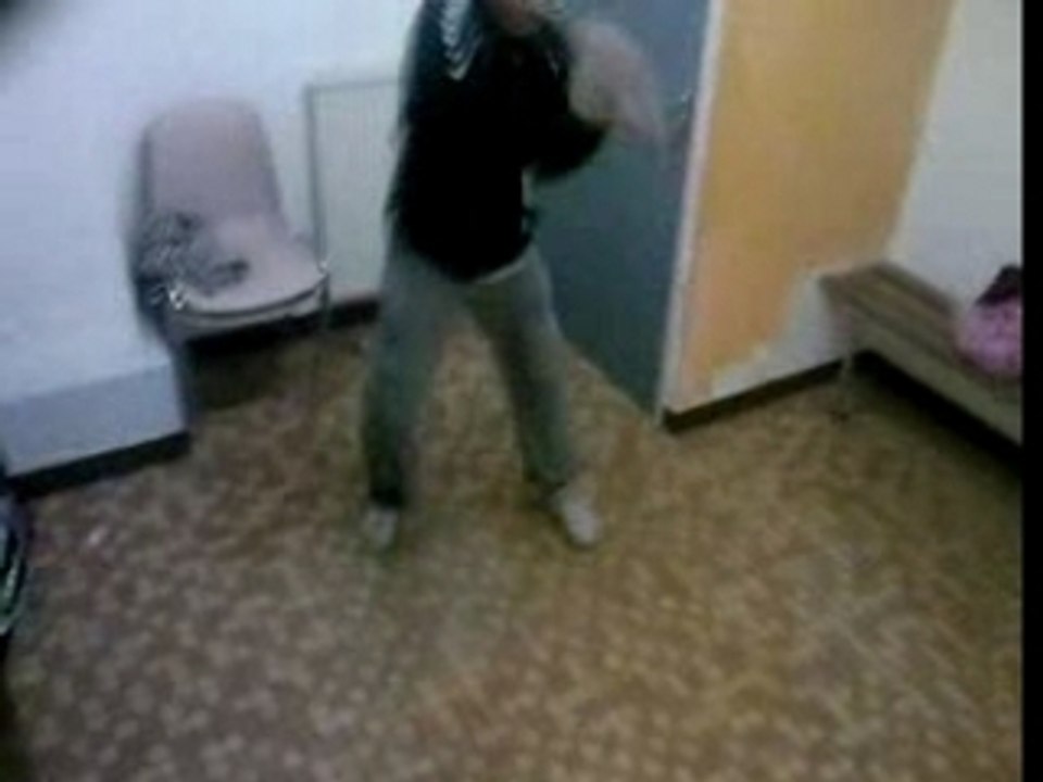 battle TecKtonik reubeu vs Dance hall